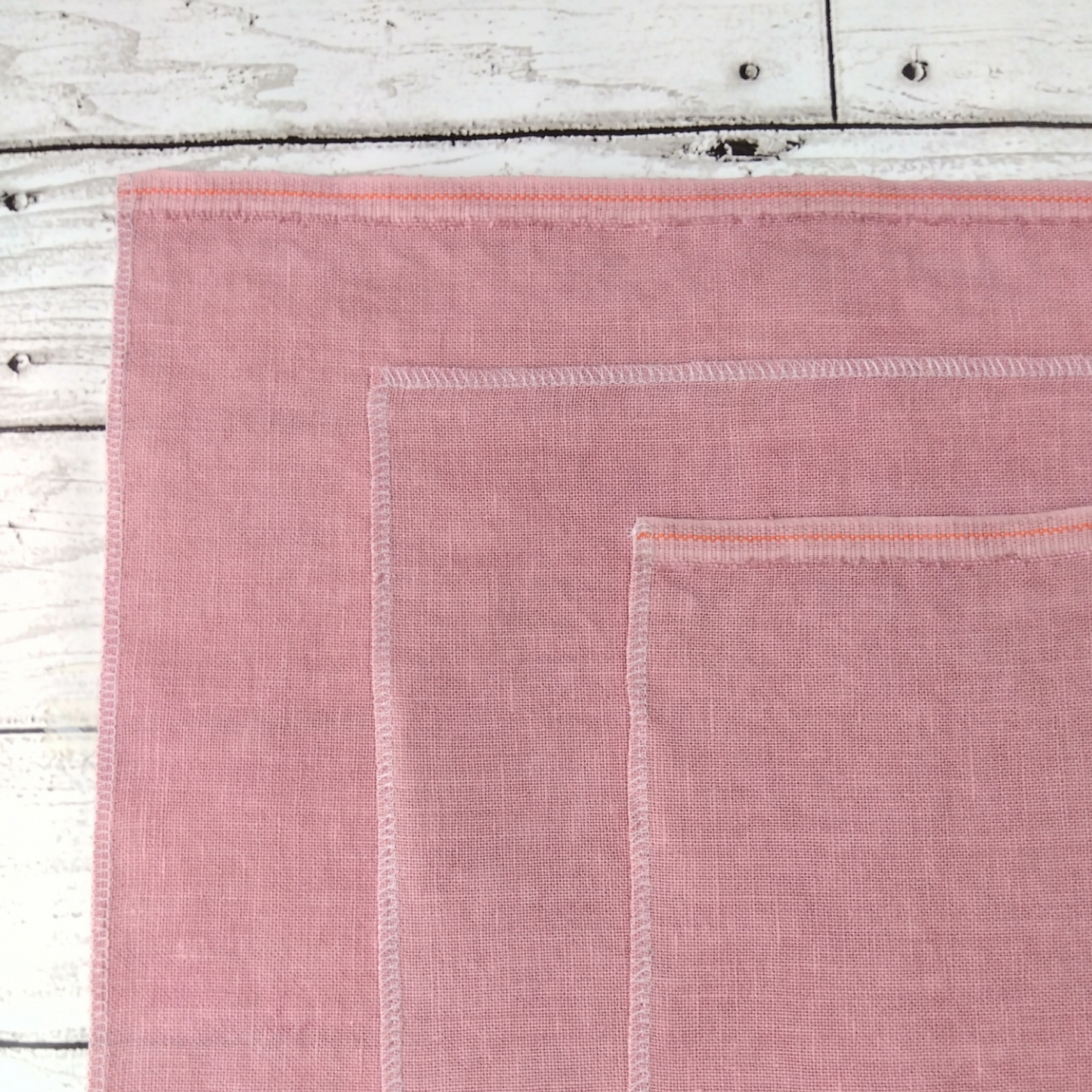 *Ash Rose* Ash Rose 32ct 18×25in. 45×64cm