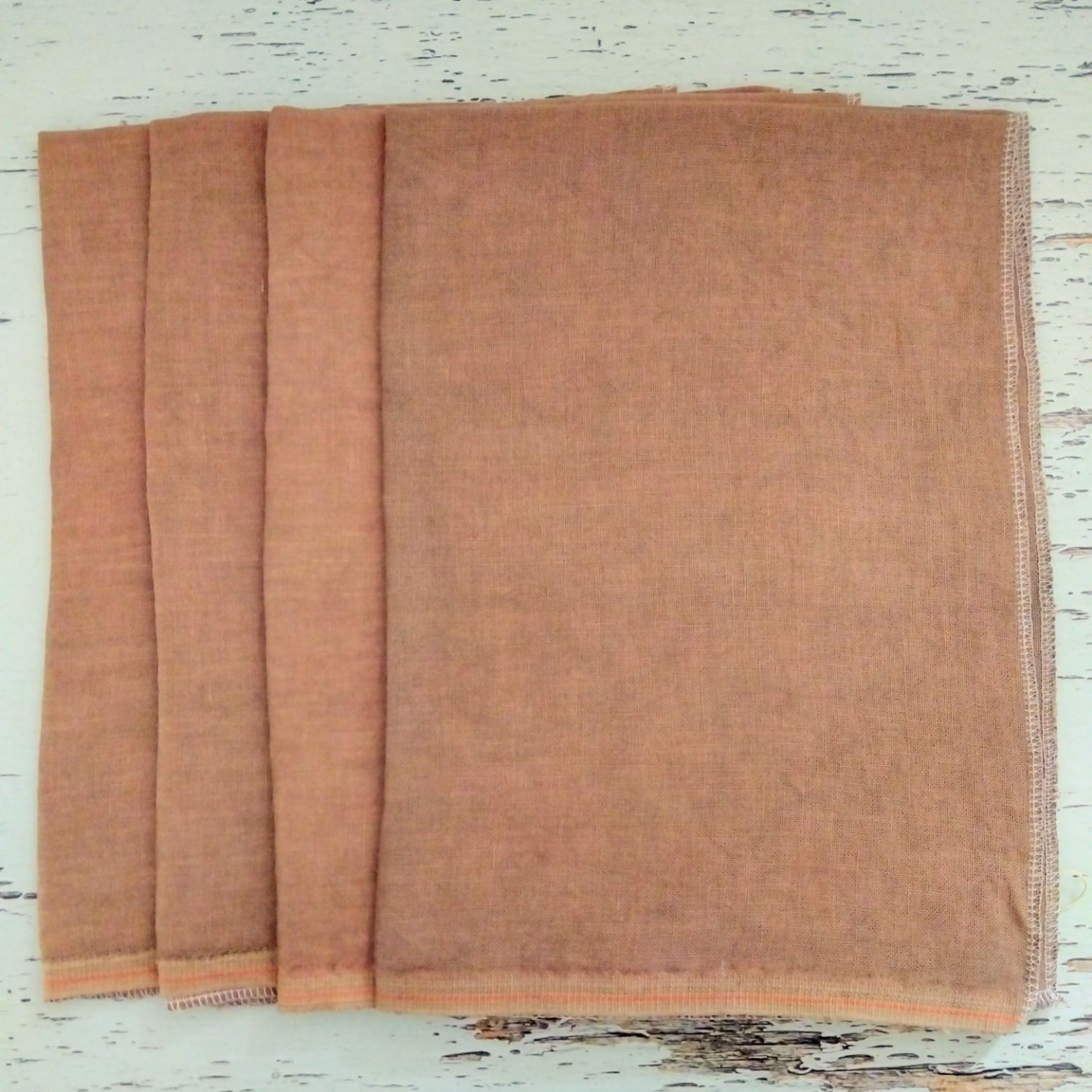 *Walnut Color* Walnut 32ct 18.5×25.5in. 47×64cm