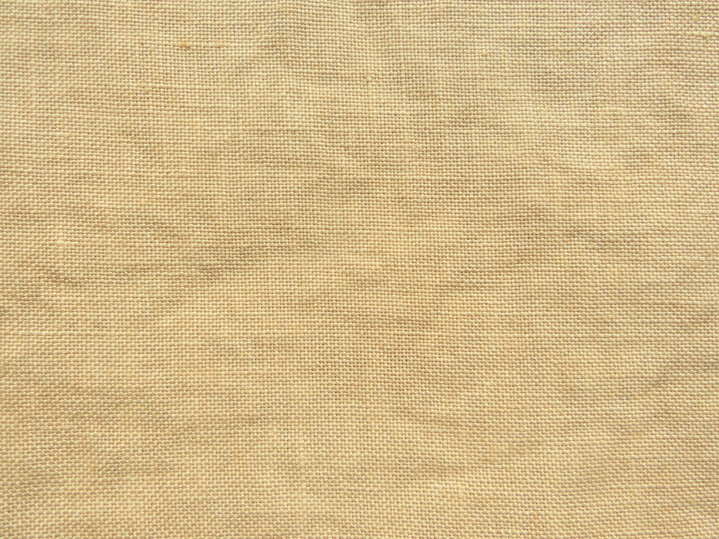 *ベーシックベージュ*　Basic Beige  28ct  18×25in.  47×63cm