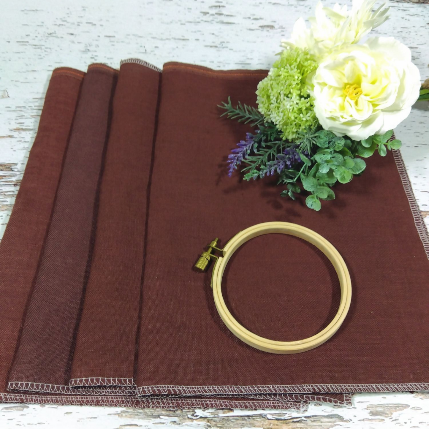 *栗色*  Chestnut  40ct  32×47cm  12.5×18.5in.