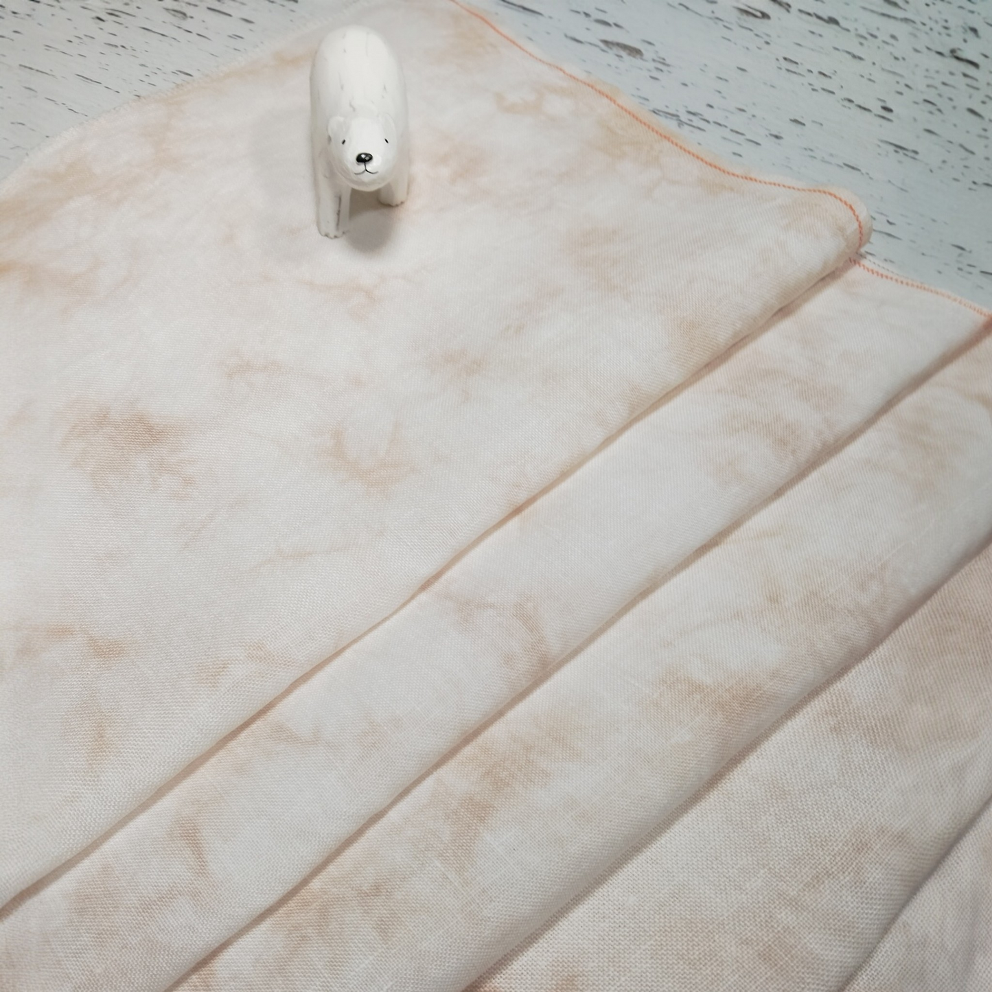 *Barely Beige Classic* 40ct 32×47cm 12.5×18.5in.