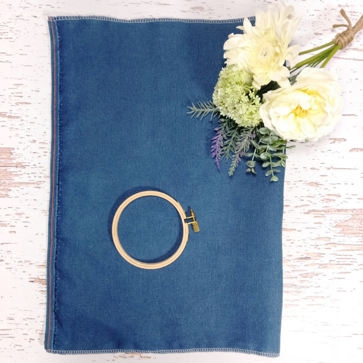 *インディゴ* Indigo 36ct  18×25.5in.  46×65cm