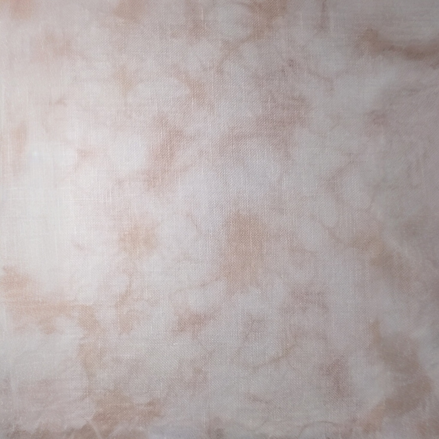 *Barely Beige Classic* 40ct 32×47cm 12.5×18.5in.