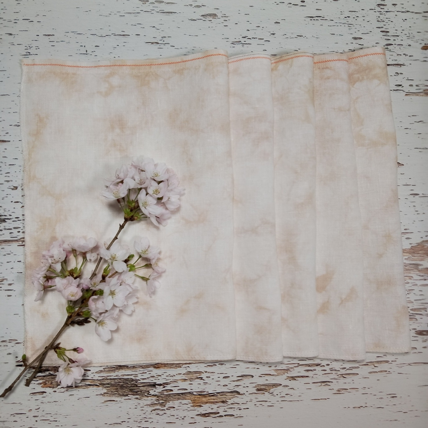*Barely Beige Classic* 40ct 32×47cm 12.5×18.5in.