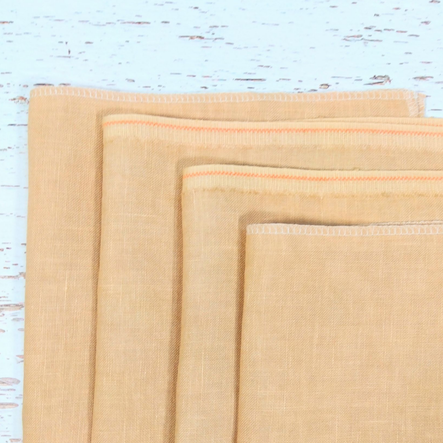 *Caramel* Caramel 32ct 12.5×18.5in. 32×47cm