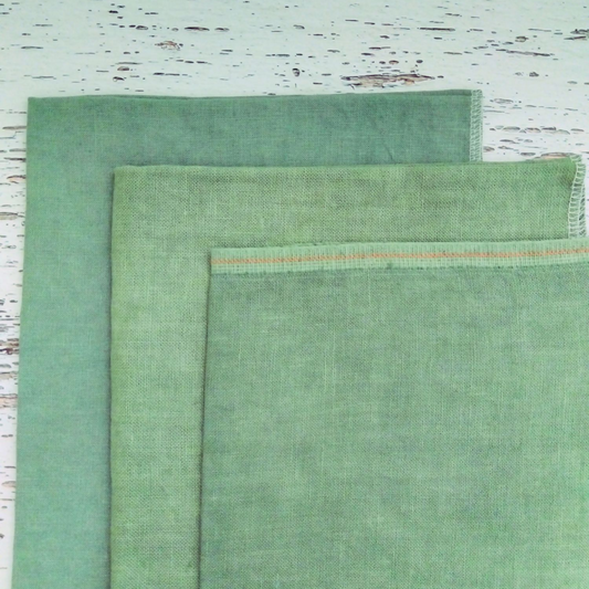 *カクタスグリーン*　Cactus Green  32ct  12.5×18.5in.  32×46cm